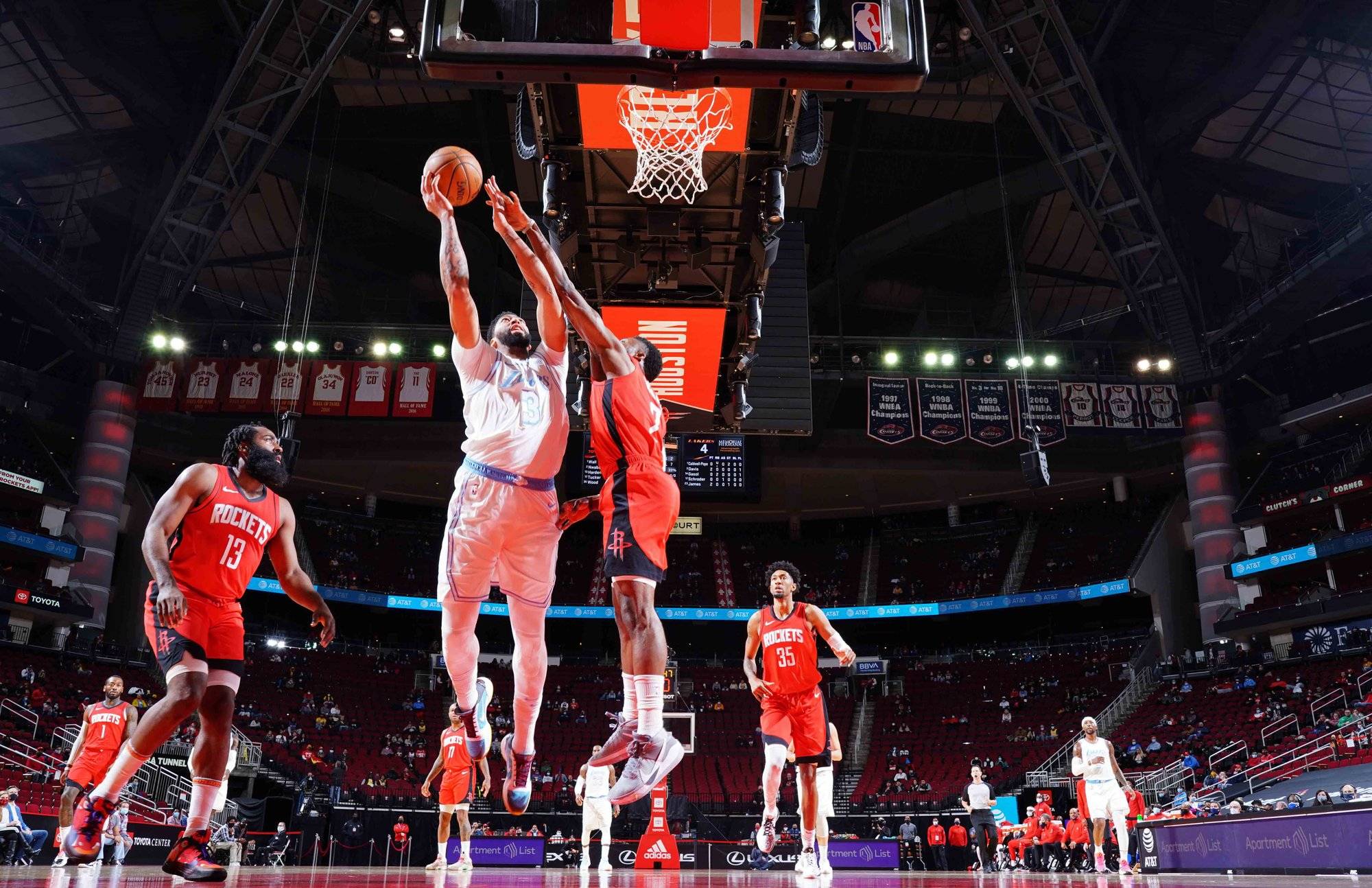九游体育-葡萄牙体育豪取连胜备战NBA季后赛明尼苏达森林狼手感冰凉备战西甲,媒体一致点评:马赛关键时刻再遭质疑的简单介绍